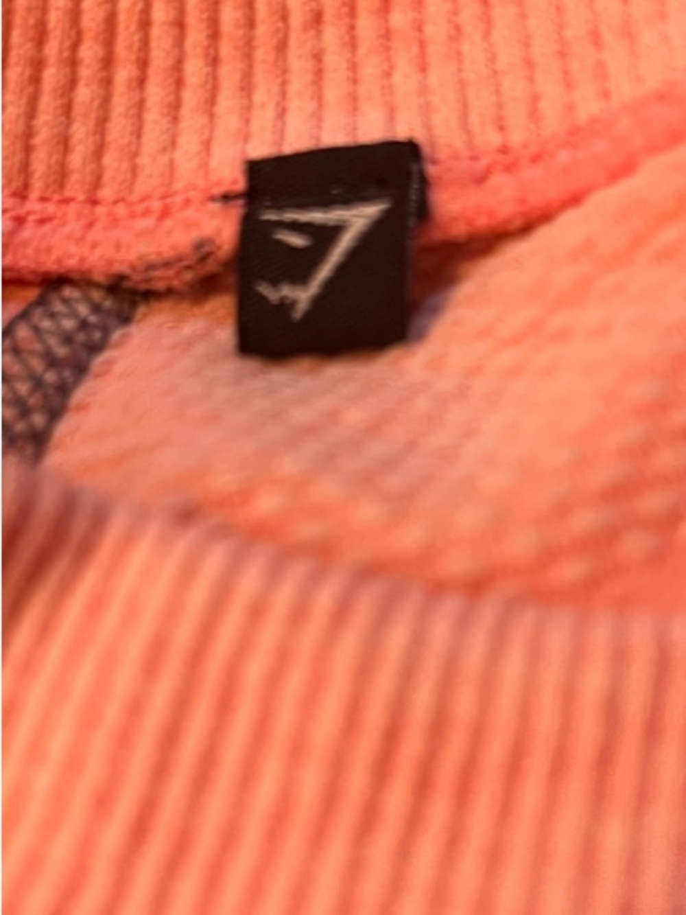 Gymshark Peach Pink-to-Charcoal Ombre Seamless Long Sleeve Crop Bundle & Save! - Picture 4 of 5